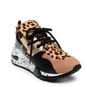 Steve Madden Sneakers
